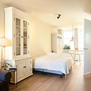 Studio met een King Size Bed
